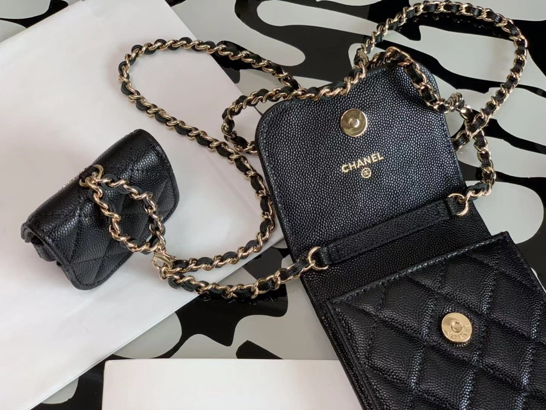 Ch**el phone and airpods case with chain ap2033