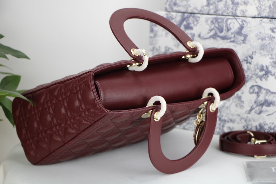 D10r large lady D10r bag burgundy cannage lambskin m0566 32 x 25 x 11 cm