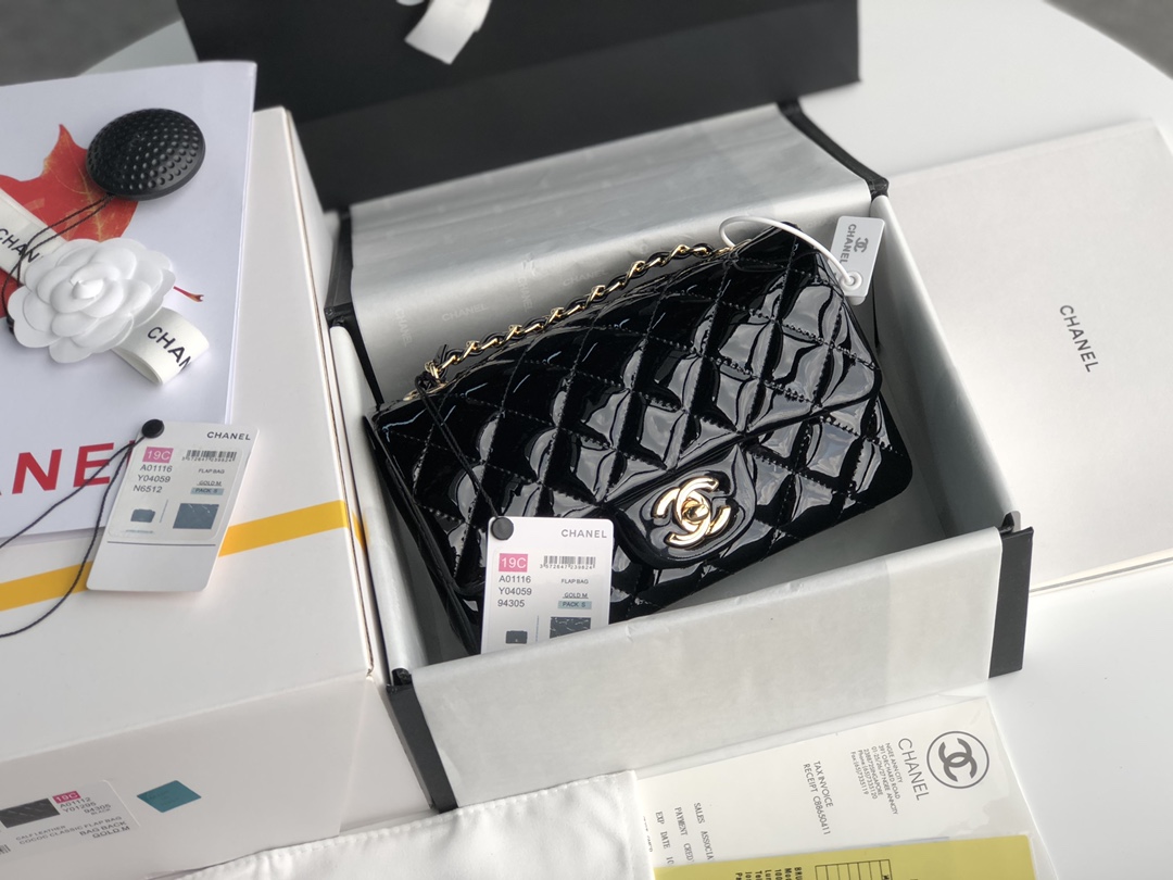 Ch**el cf mini patent calfskin & golden metal black bag 20cm