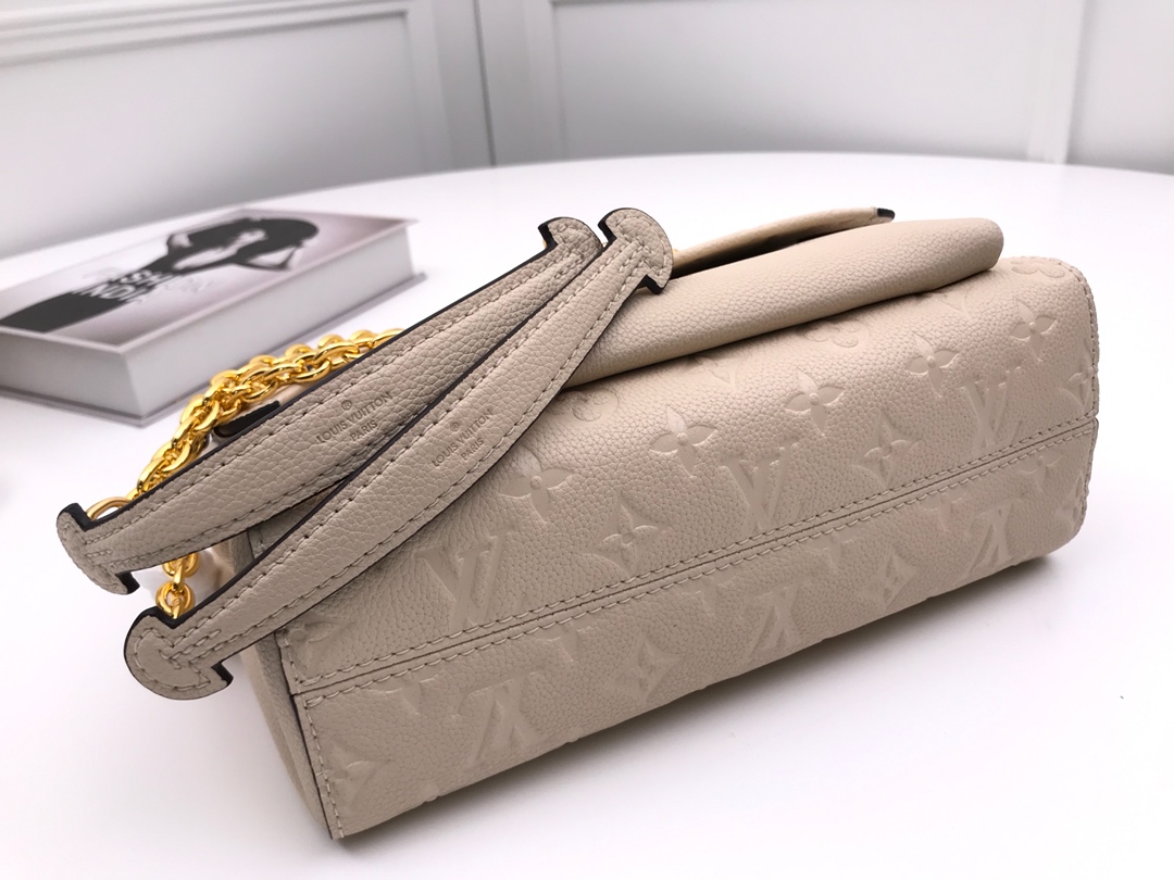 l0vis Vvtt0n vavin pm monogram empreinte leather tourterelle m44929 26 x 20 x 8 cm