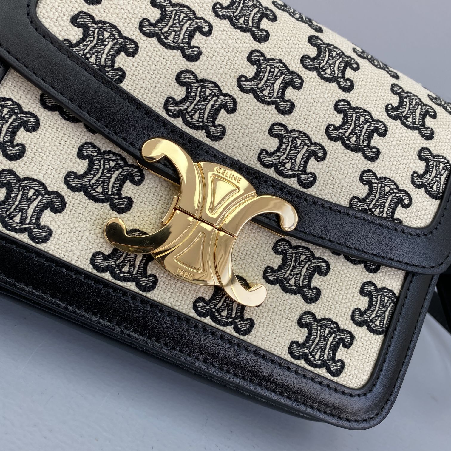 Ce1i*e teen triomphe bag in textile and natural calfskin black 188882 18 x 14 x 6 cm