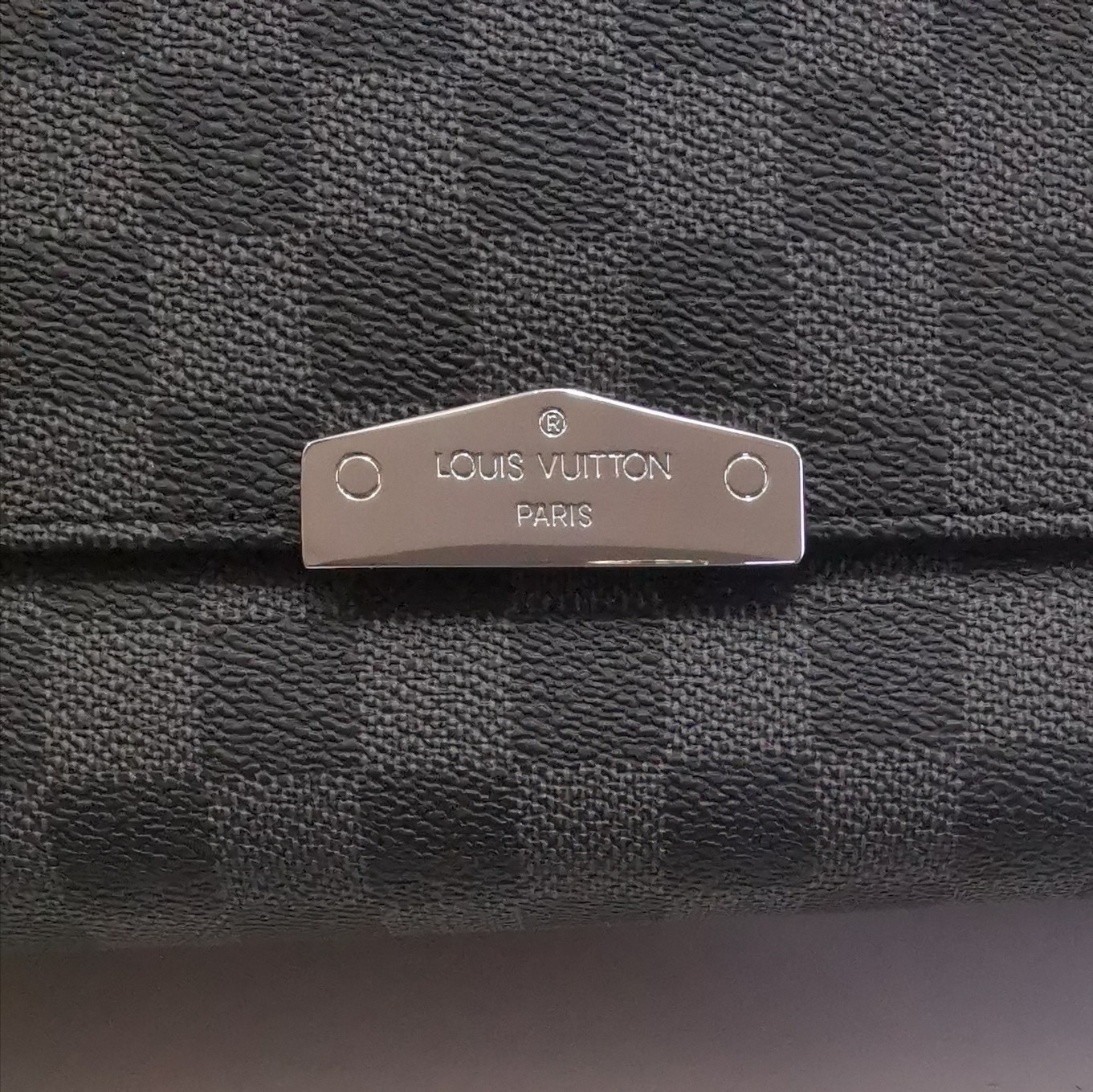 l0vis Vvtt0n district mm damier graphite canvas n40350 31 x 27 x 8 cm