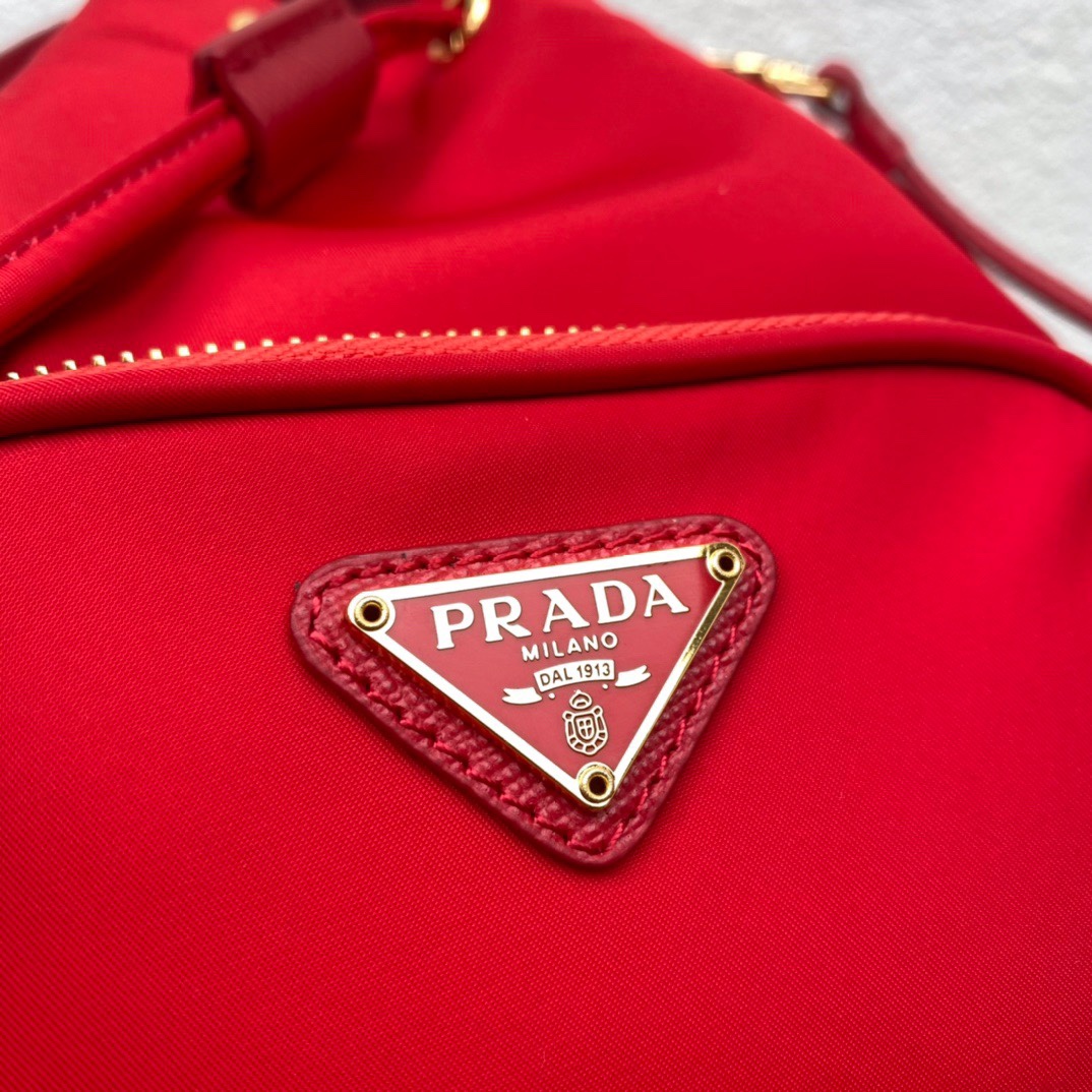 Pra*a duet re-nylon shoulder bag red 1bh038 23 × 18 × 12 cm