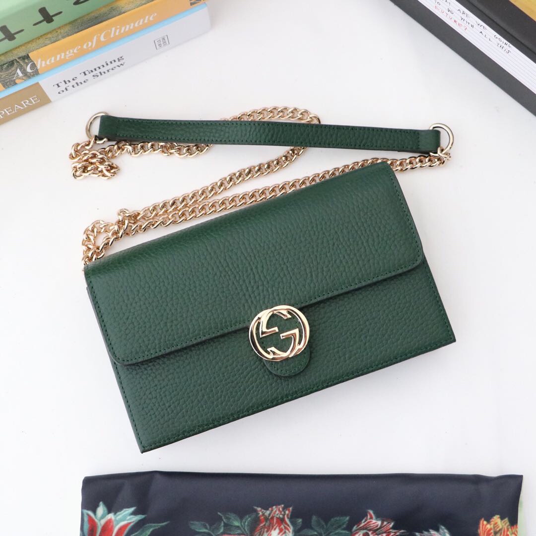 Gvc*1 interlocking wallet on chain dark green leather 510314 19.5 x 12 x 3.5 cm