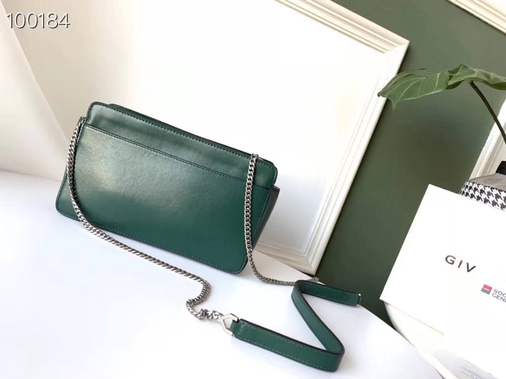 GIVENCHY POCKET BAG IN LEATHER Forest Green 22 x 13 x 7 cm