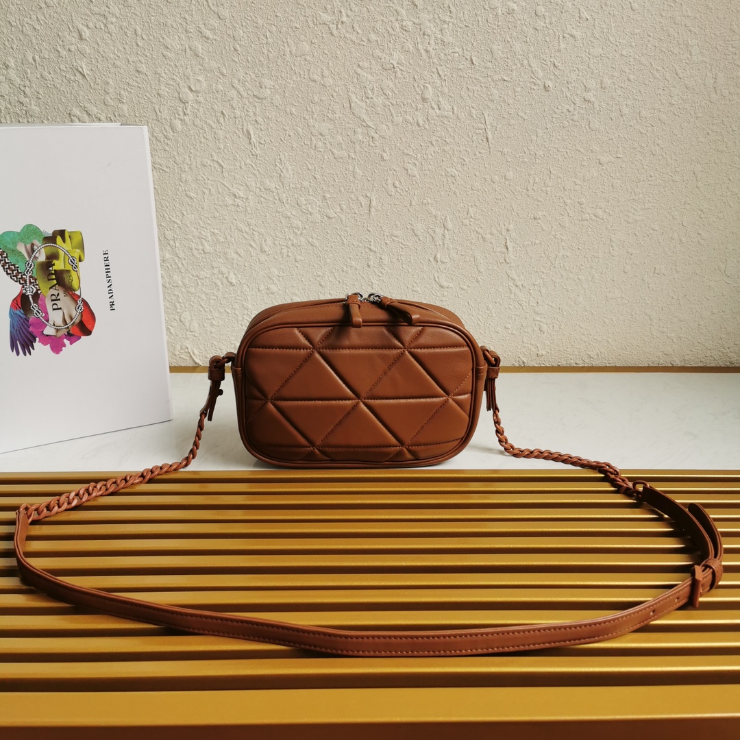 Pra*a spectrum shoulder bag quilted nappa leather brown 1bh141 13.5 x 21 x 8 cm