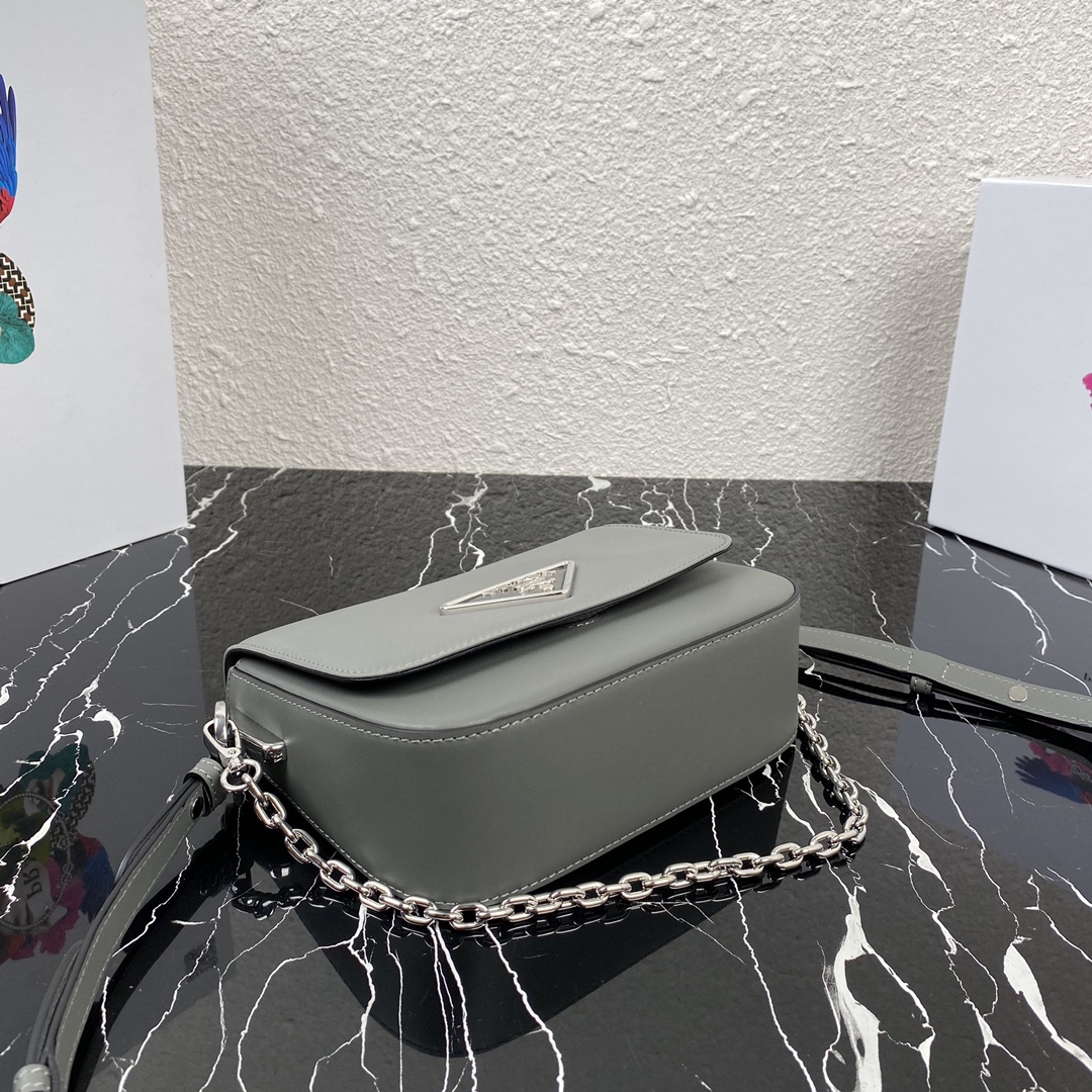 Pra*a nylon and leather identity shoulder bag clay grey 1bd263 21 x 16 x 6.5 cm