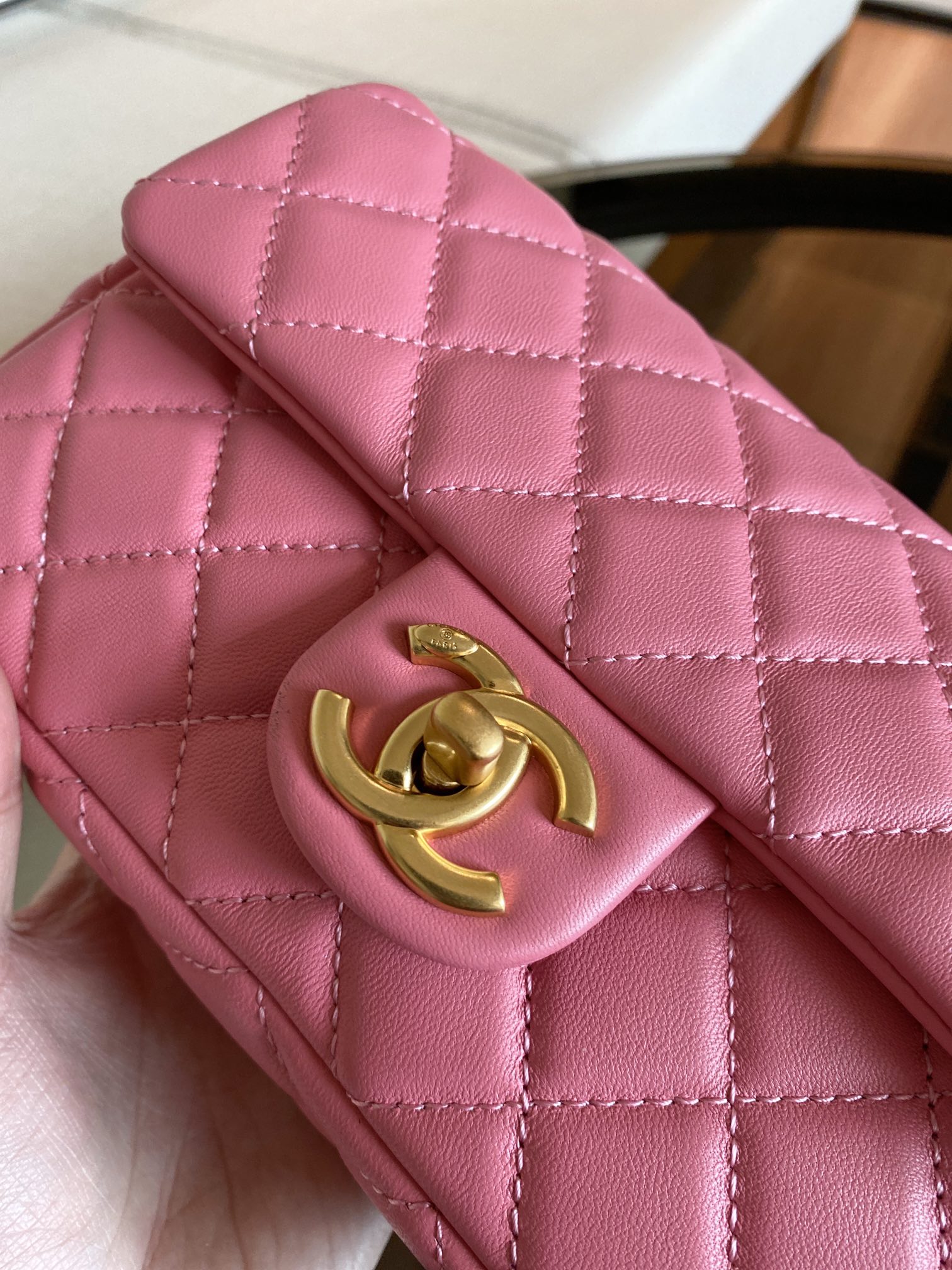 Ch**el small resin stones chain flap bag lambskin pink as2380 12.5 x 20 x 7 cm