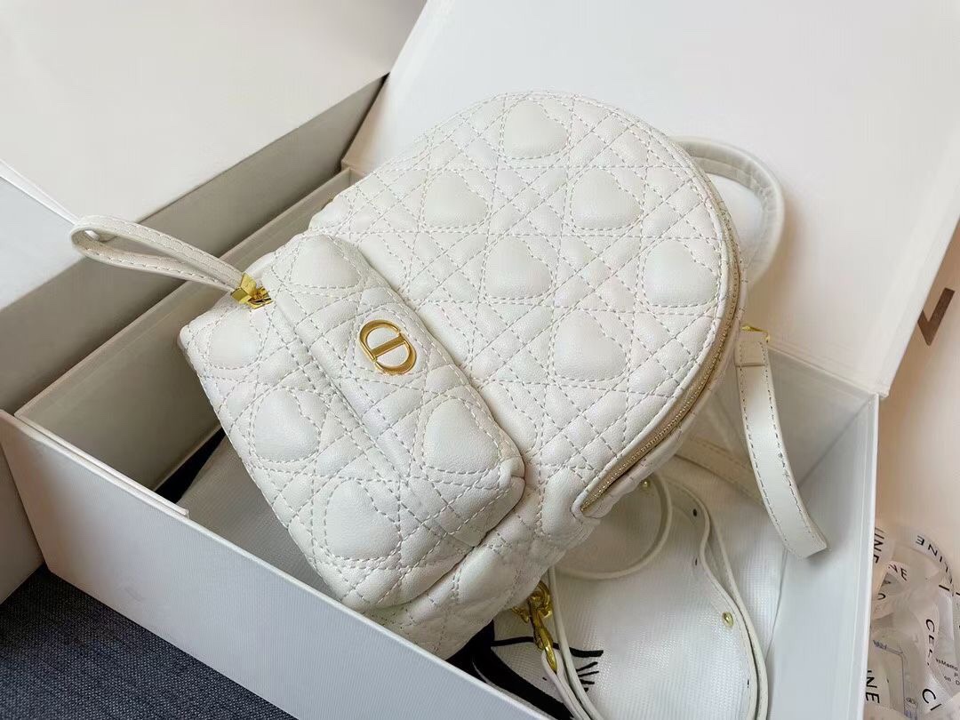 D10r mini D10ramour D10r backpack cannage lambskin with heart motif white m9222 16 x 21 x 8.5 cm