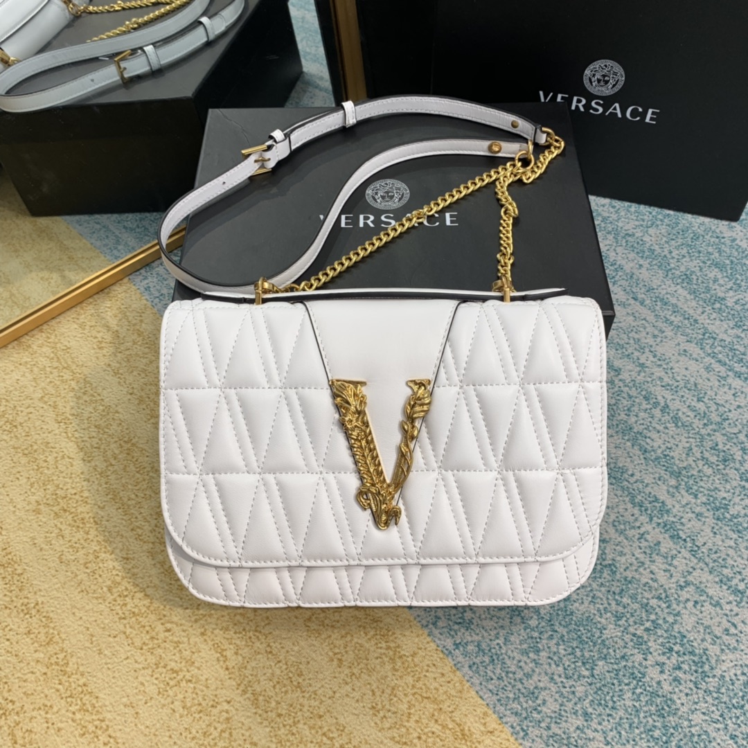VERASACE VIRTUS QUILTED Shoulder Bag White DBFG985 24 x 9 x 16.5 cm
