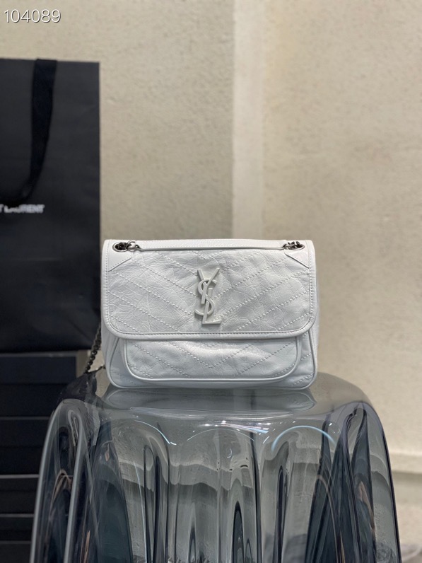 Y51 niki medium crinkled vintage leather white 4988940 28 x 20 x 8 cm