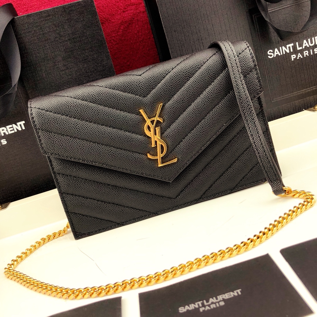 Y51 envelope chain wallet in grain de poudre embossed leather black 393953 19 x 11.5 x 4 cm