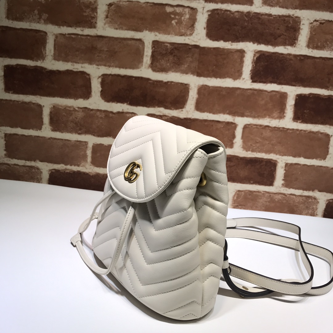 Gvc*1 gg marmont matelassé backpack white 528129 19 x 18.5 x 10 cm