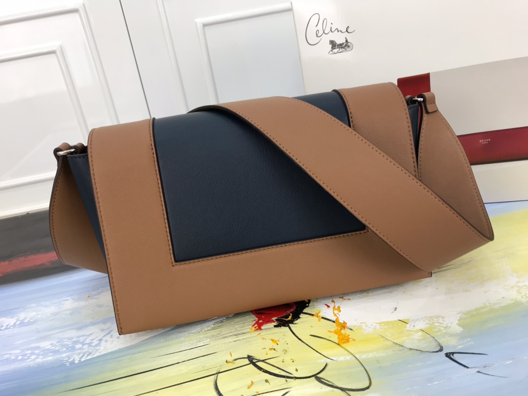 Ce1i*e medium frame bag in shiny smooth calfskin brown and black 180263 25 x 17 x 8.5 cm