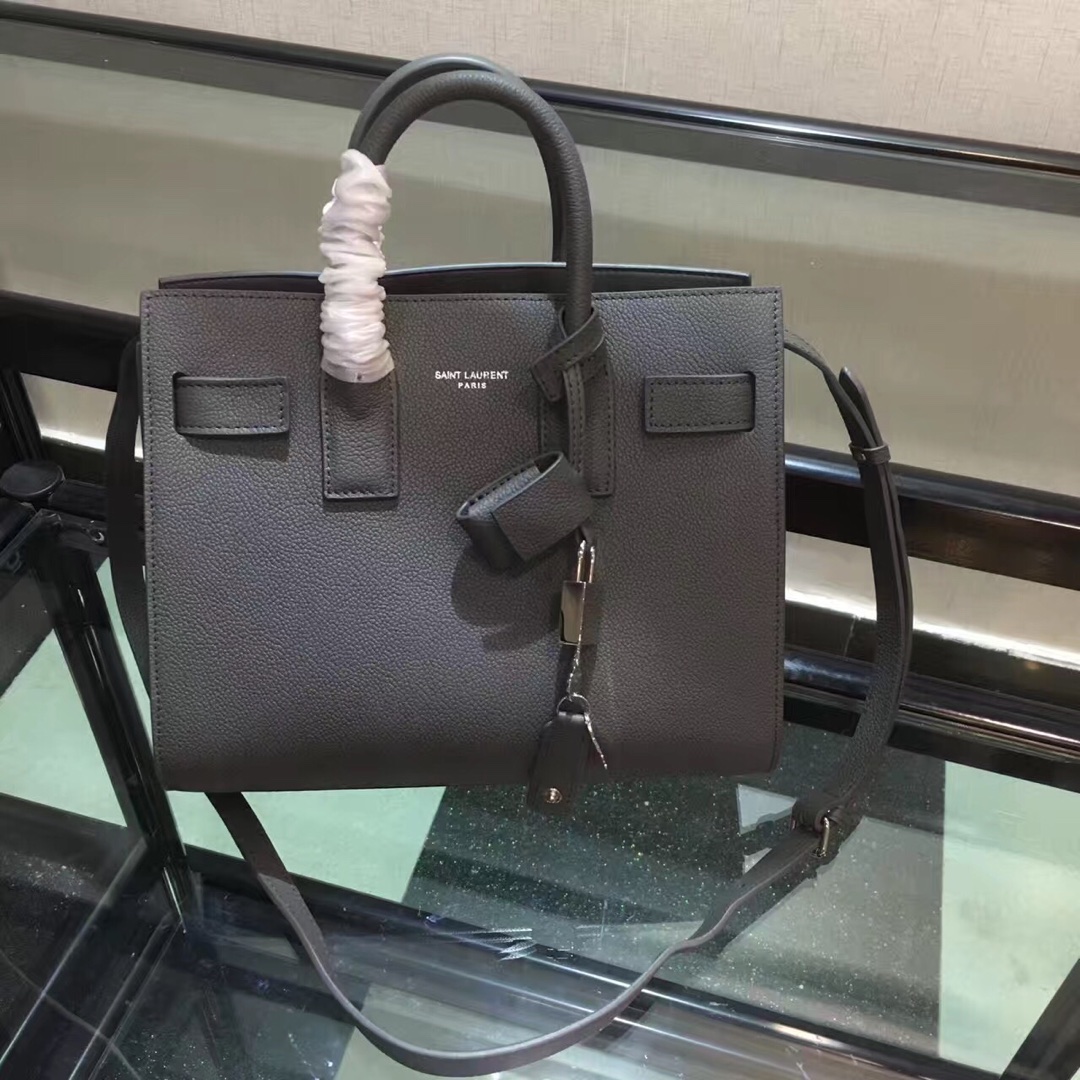 Y51 baby classic sac de jour in grained leather grey 421863 26 x 21 x 13 cm