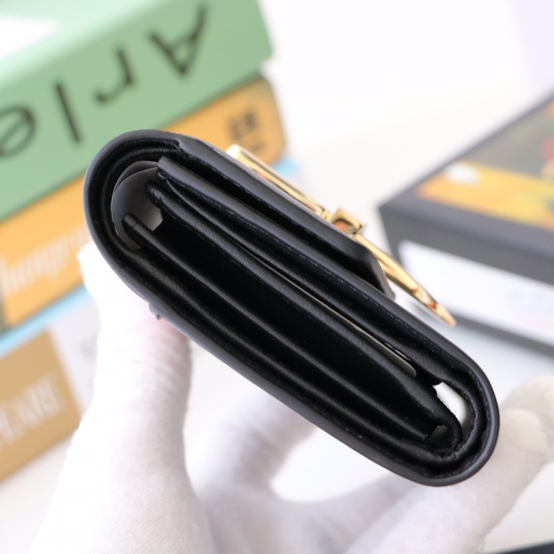 Gvc*1 sylvie tri-fold conpact wallet black 476081 11 x 9.5 x 3 cm