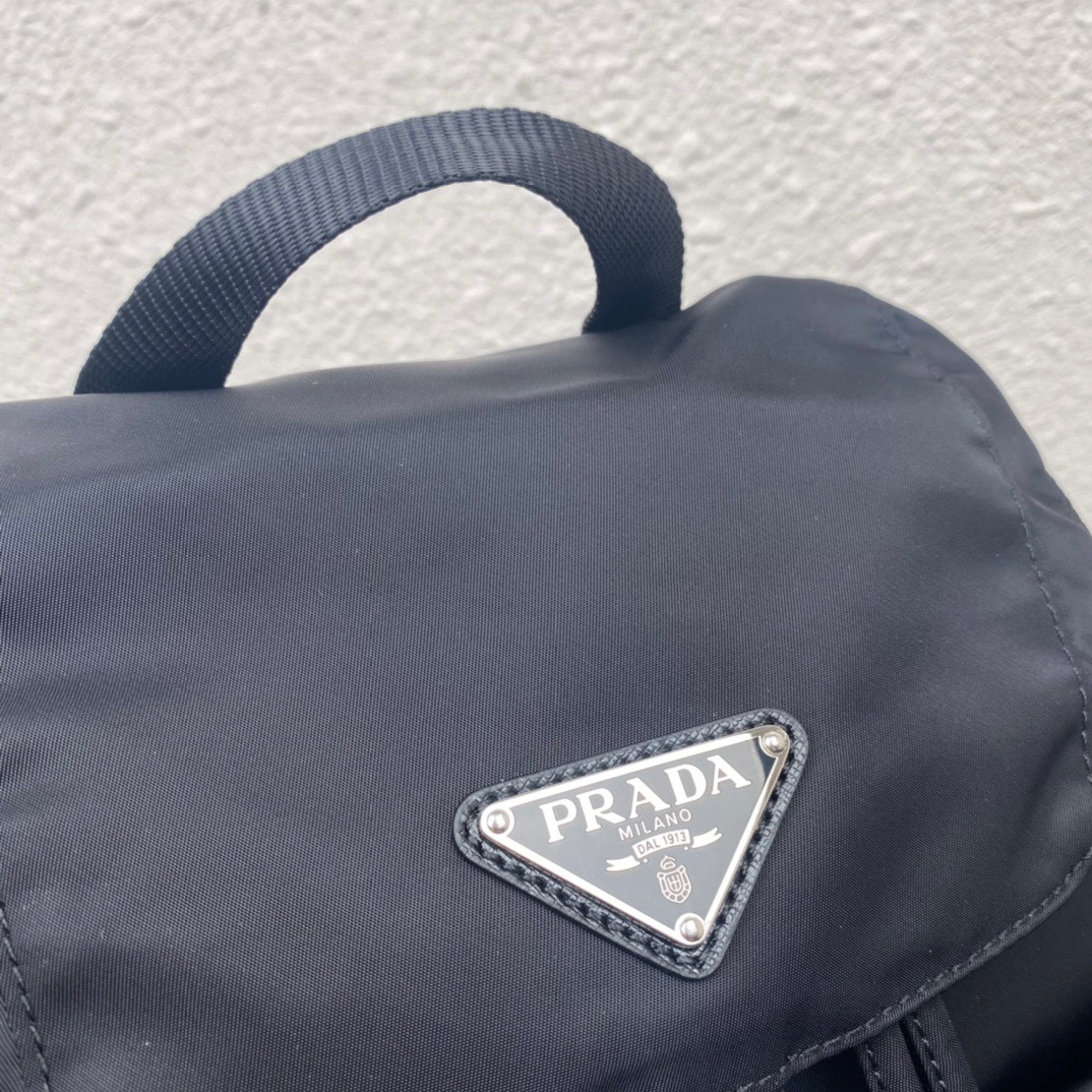 Pra*a medium nylon saffiano leather backpack black 1bz811 30 x 32 x 15 cm