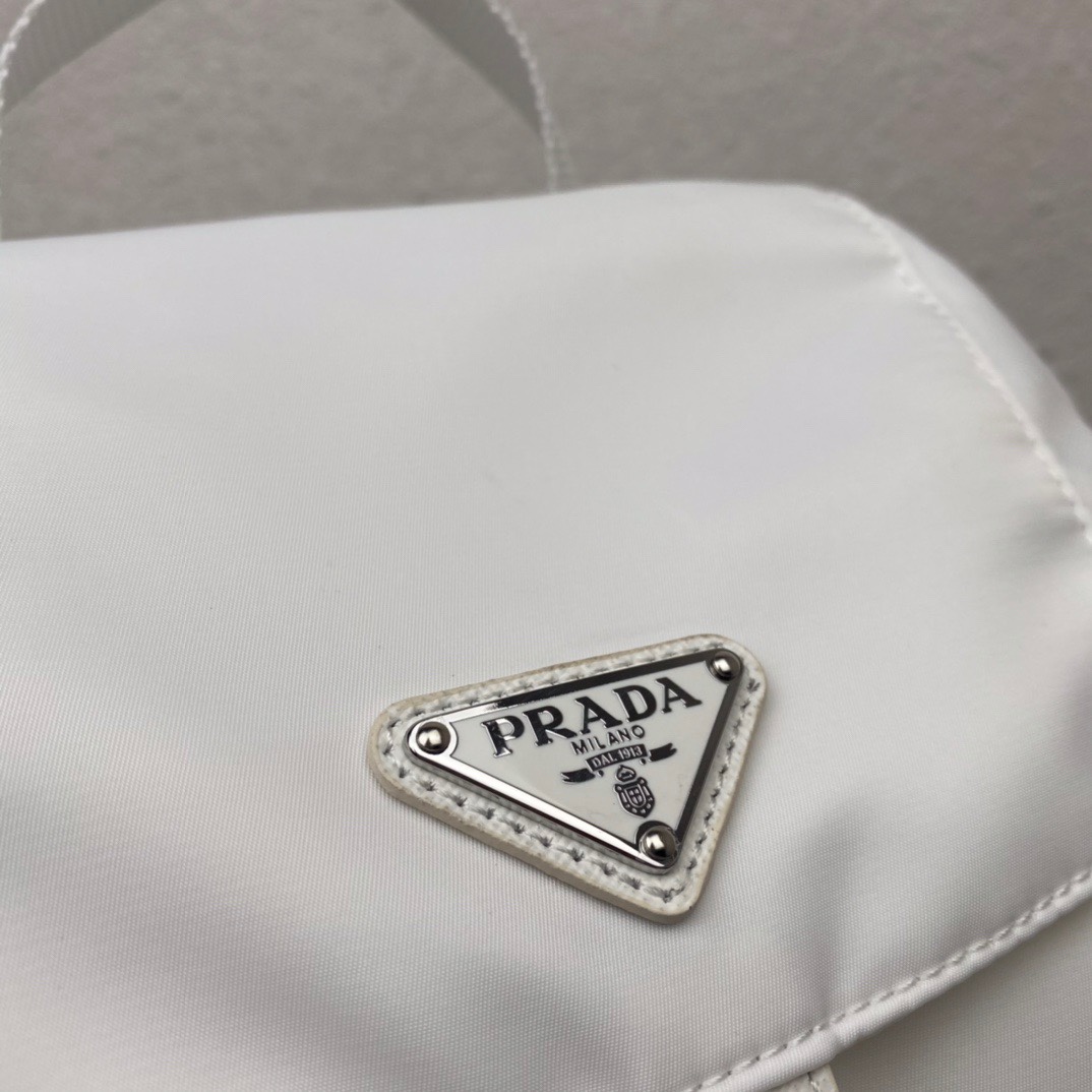 Pra*a medium nylon saffiano leather backpack white 1bz811 30 x 32 x 15 cm