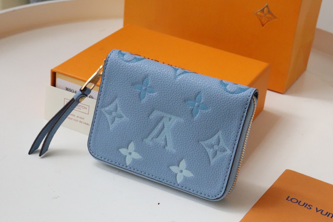 l0vis Vvtt0n zippy coin purse by the pool monogram pattern blue m80408 11 x 8.5 x 2 cm
