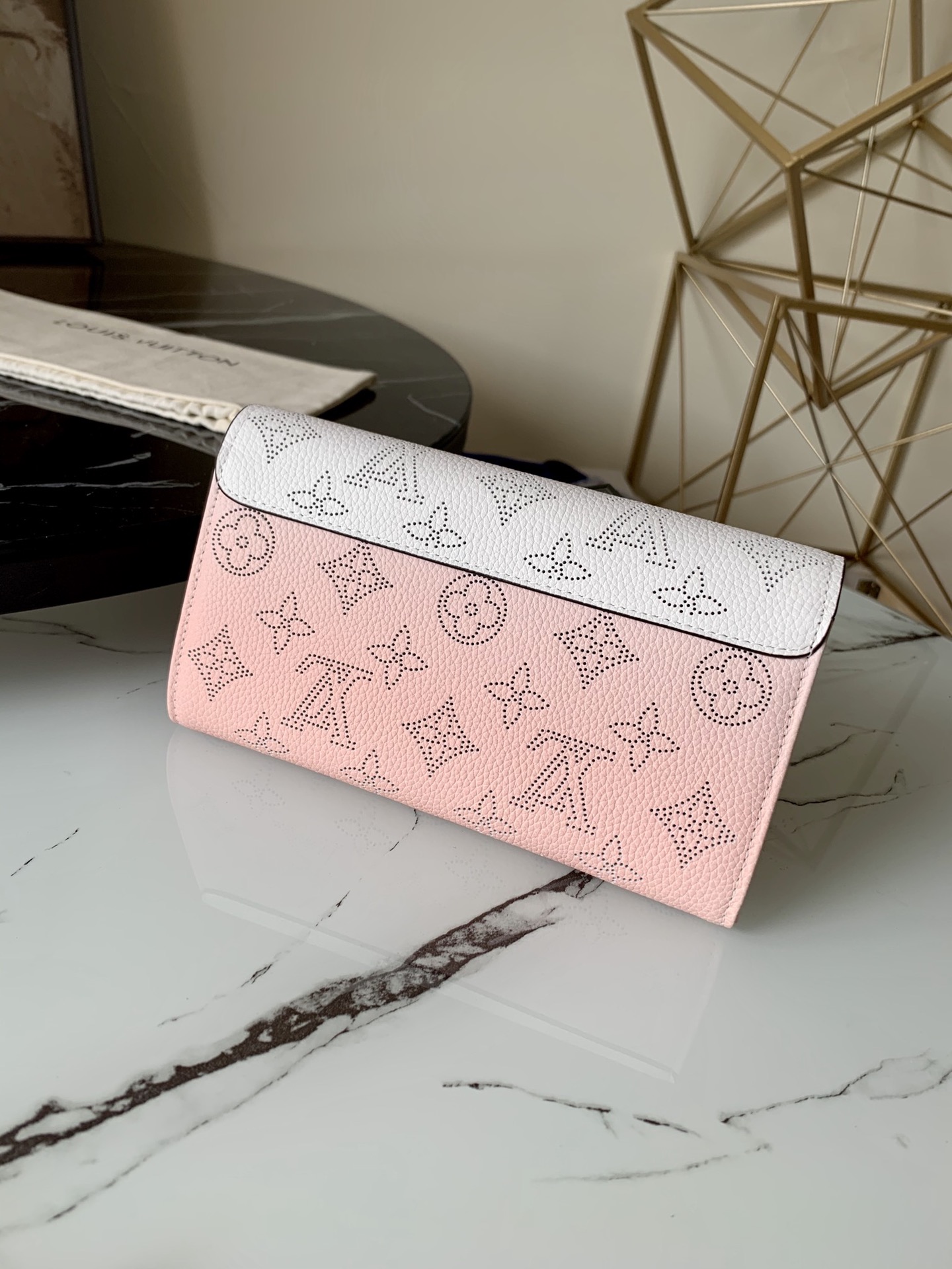 l0vis Vvtt0n iris wallet monogram pattern pink m60143 19 x 12 x 2 cm