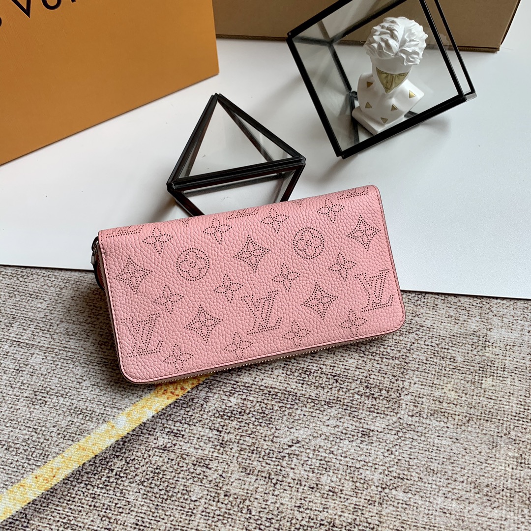l0vis Vvtt0n zippy wallet monogram perforations mahina leather magnolia m61868 19 x 10 cm