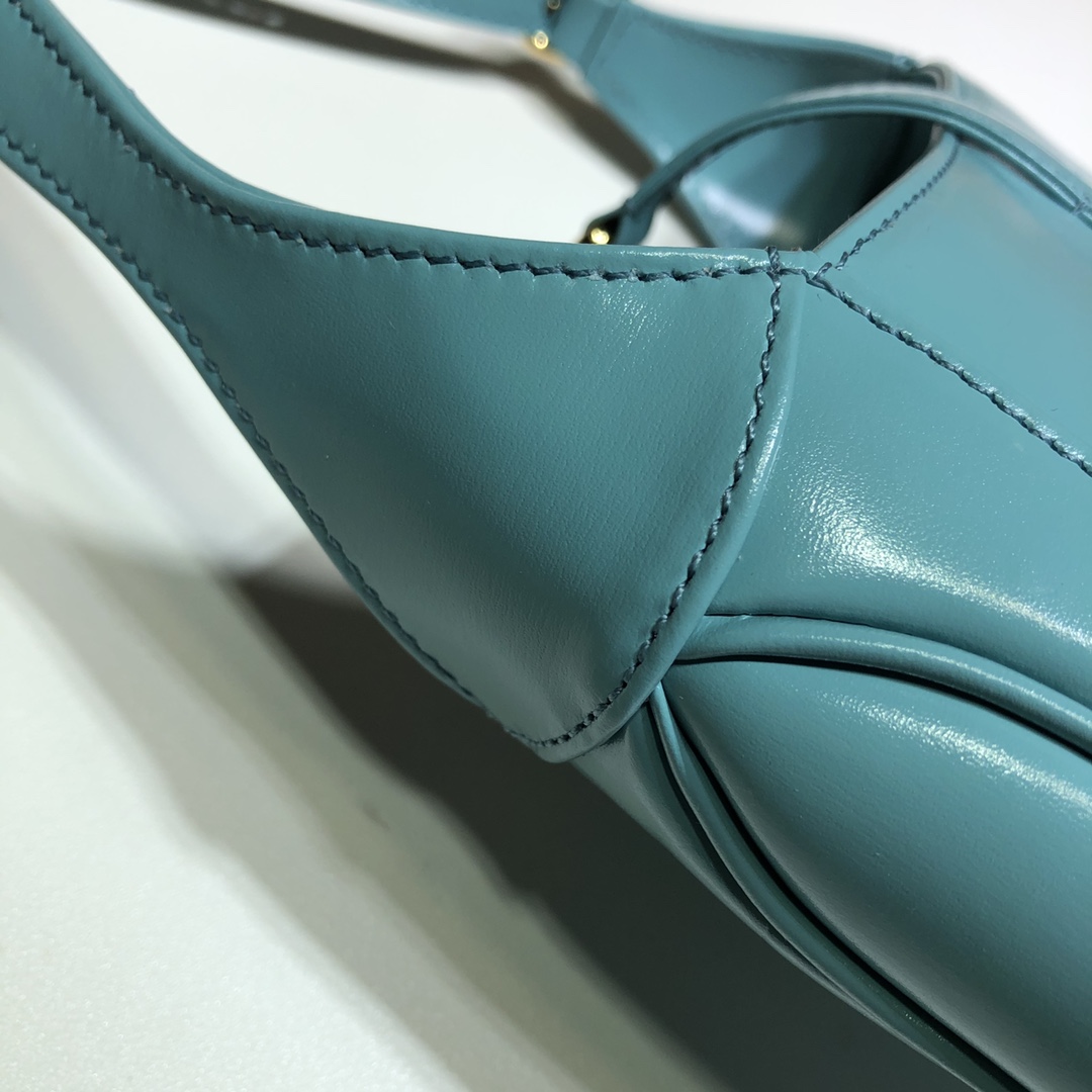 Gvc*1 mini jackie 1961 shoulder bag leather blue 637091 19 x 13 x 3 cm