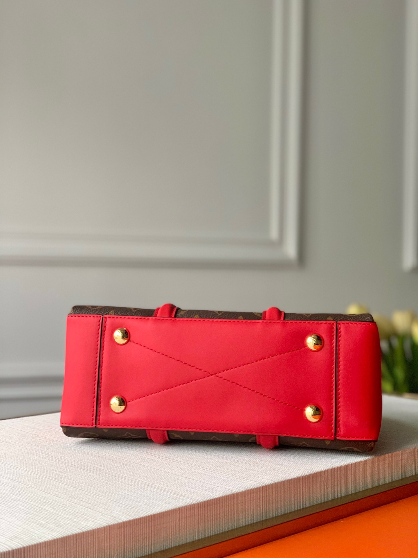 l0vis Vvtt0n soufflot bb monogram canvas and leather cherry red m44818 29 × 19 × 10 cm