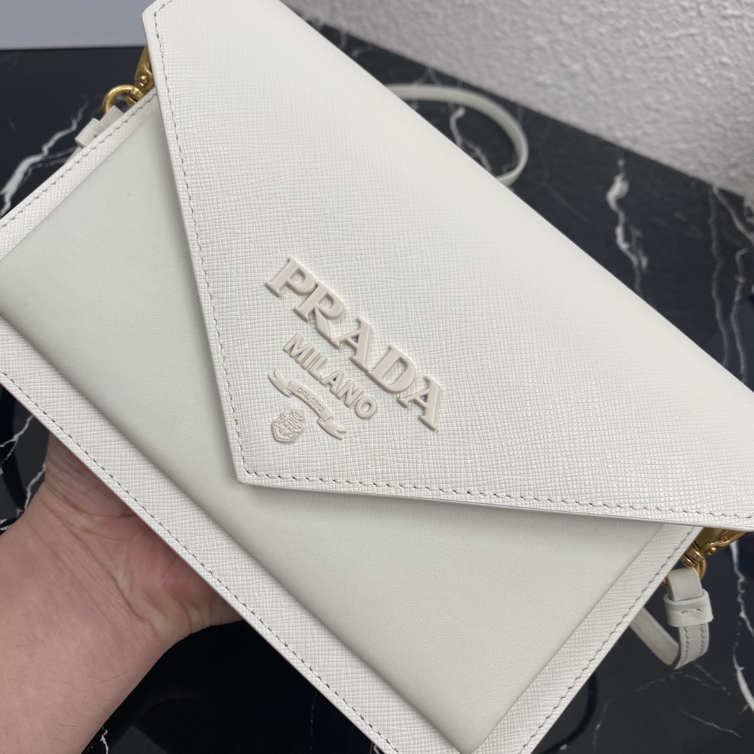 Pra*a mini saffiano leather bag white 1bp020 20 x 12 x 4 cm