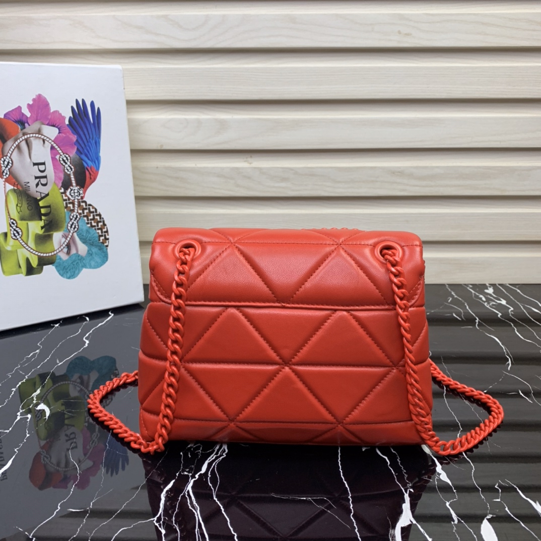 Pra*a small spectrum nappa leather bag red 1bd233 23 x 17 x 8 cm