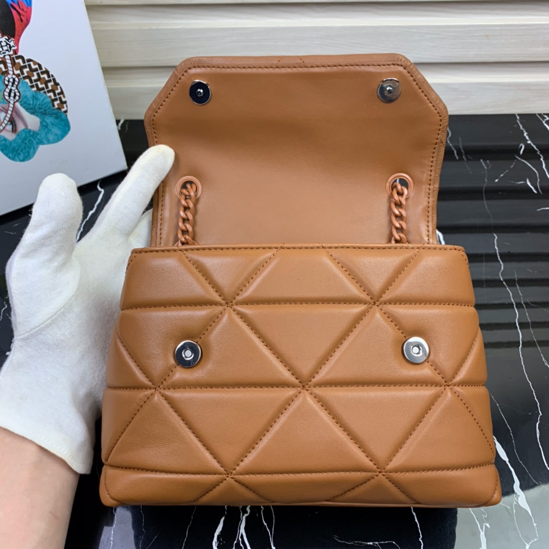 Pra*a small spectrum nappa leather bag brown 1bd233 23 x 17 x 8 cm