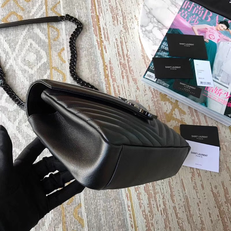 Y51 medium college in matelassÉ leather black metal 600279 24 x 17 x 7 cm