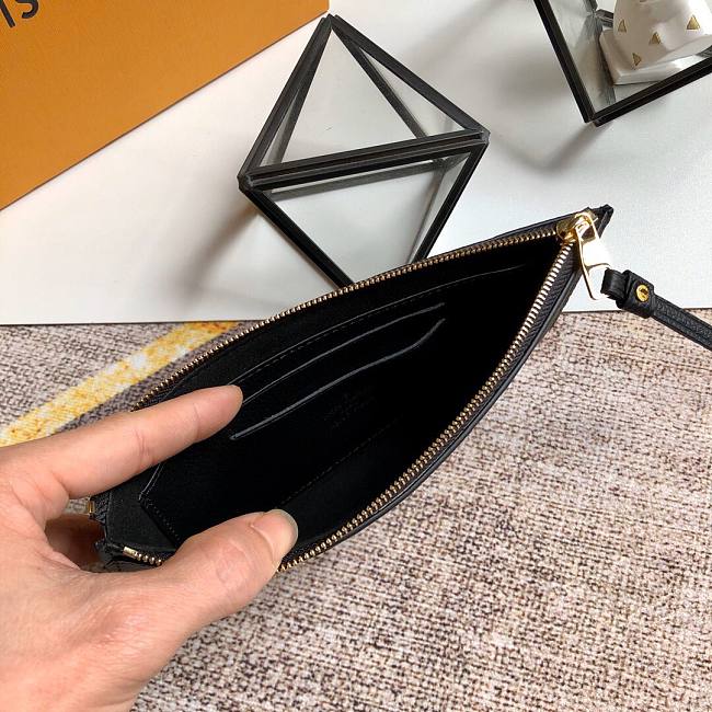 l0vis Vvtt0n pochette mélanie bb black m68712 20 x 10 x 0.3 cm