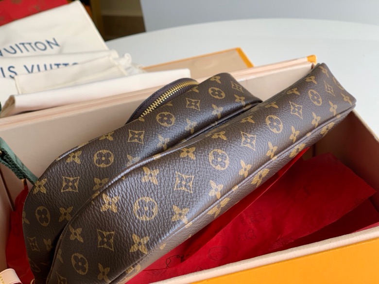 l0vis Vvtt0n multi pochette accessoires monogram canvas khaki m44840 24cm