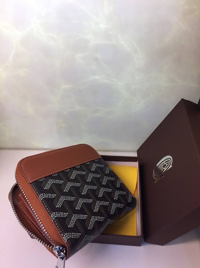 G09ard small chervon zipper wallet black and tan 11 x 10 cm