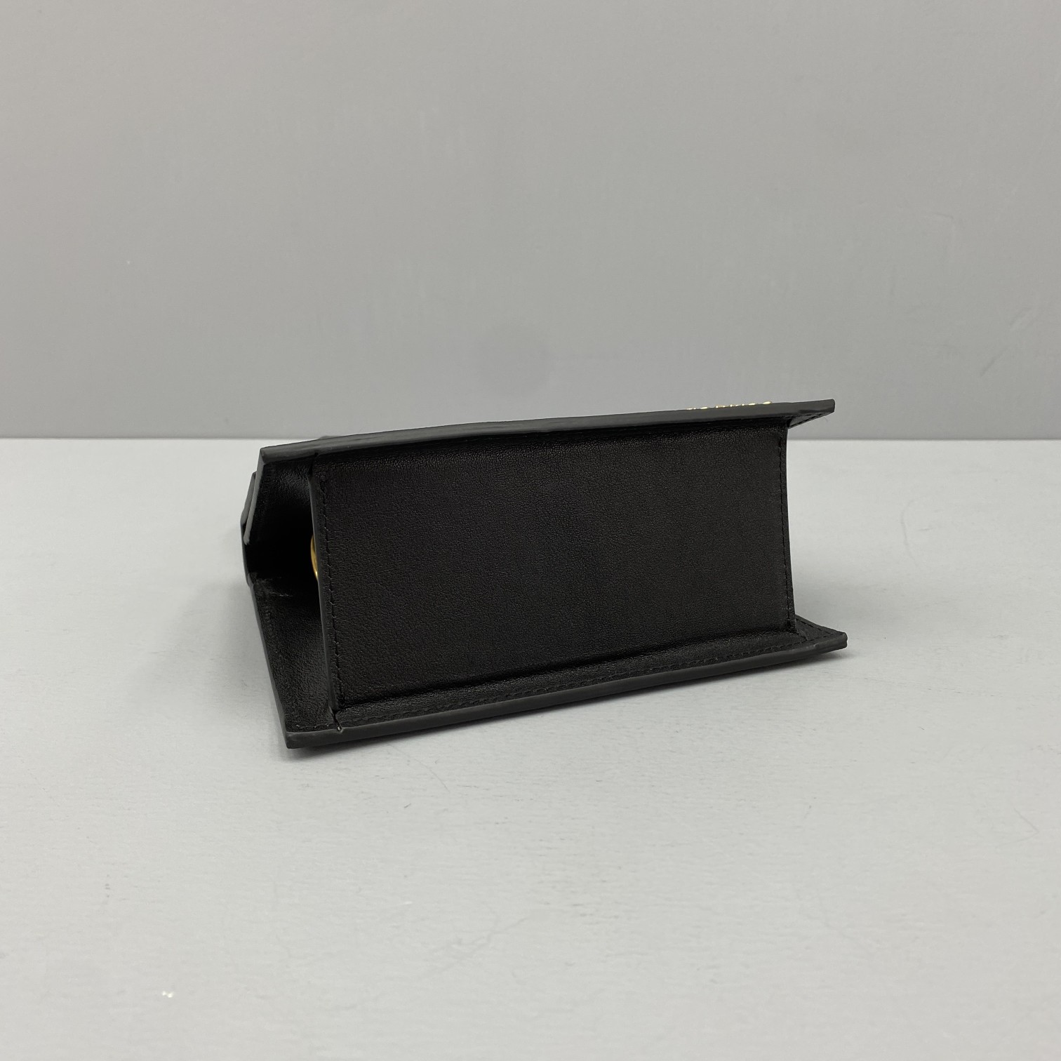 JACQUEMUS SMALL Le Chiquito Leather Black 213BA02 18 x 15.5 x 8 cm