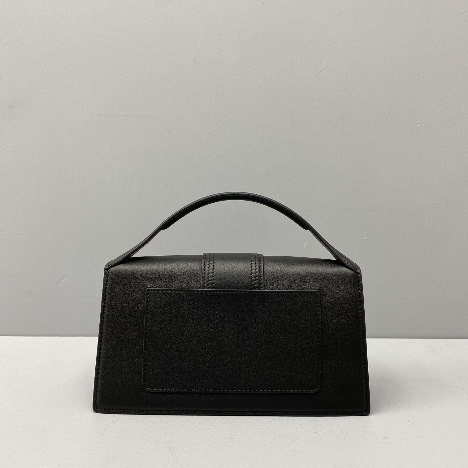 JACQUEMUS Le grand Bambino Leather Black 213BA07 24 x 13 x 7 cm