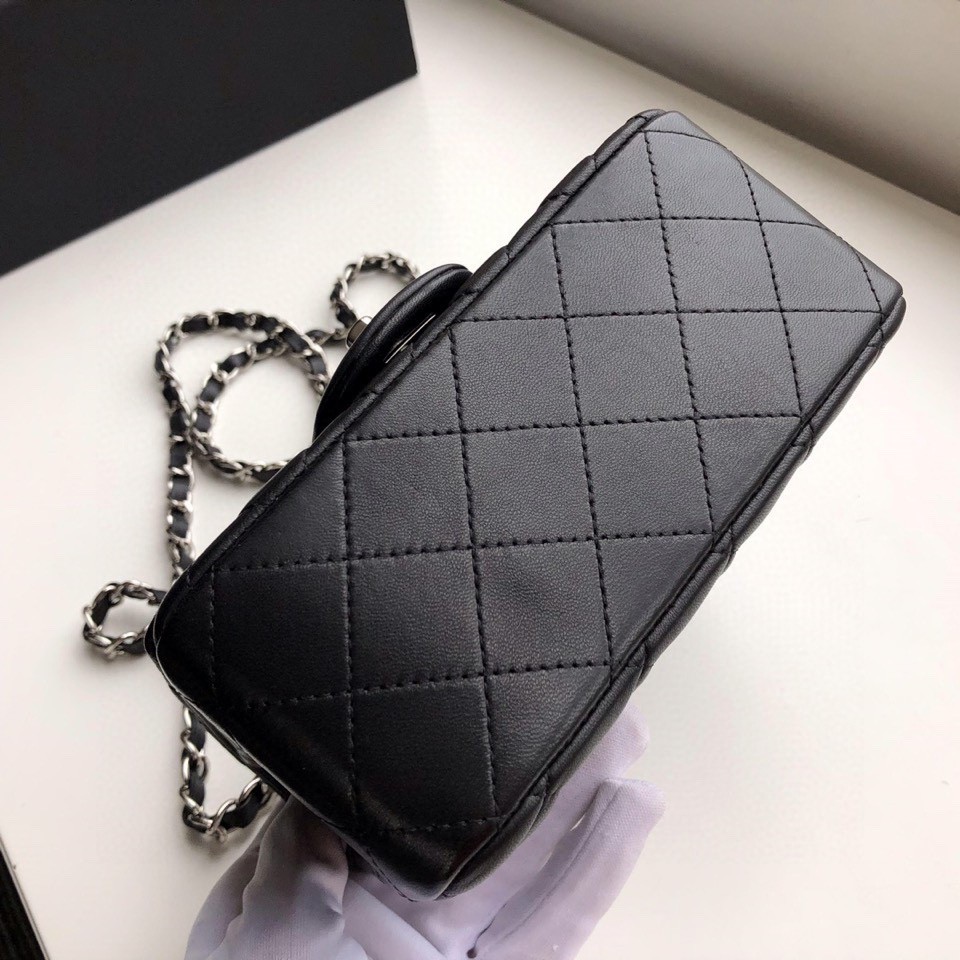 Ch**el mini flap bag lambskin silver metal black a35200 17cm