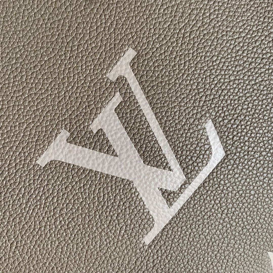 l0vis Vvtt0n petit palais bicolor monogram empreinte leather beige and creme m58914 29 x 18 x 12.5 cm