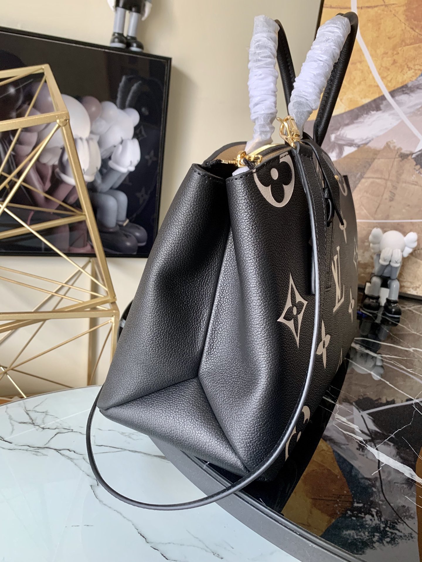l0vis Vvtt0n grand palais biocolor monogram empreinte pattern black and beige m45842 34 x 24 x 15 cm