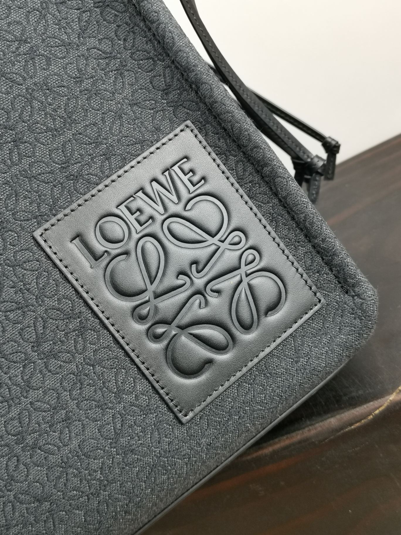 L0ew* large cushion tote bag canvas and calfskin black 330.02ab90 35 x 27 x 19 cm