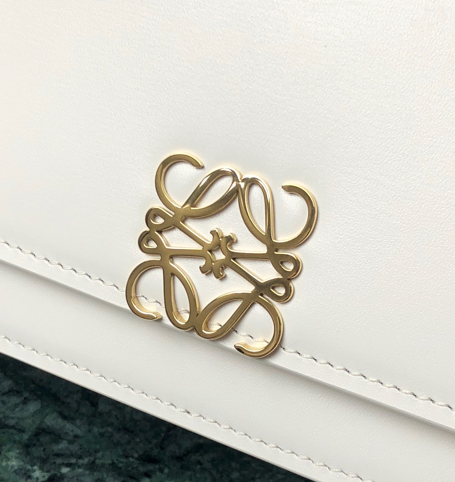 L0ew* small goya bag silk calfskin white a896n09x01 18.5 x 12.5 x 6 cm