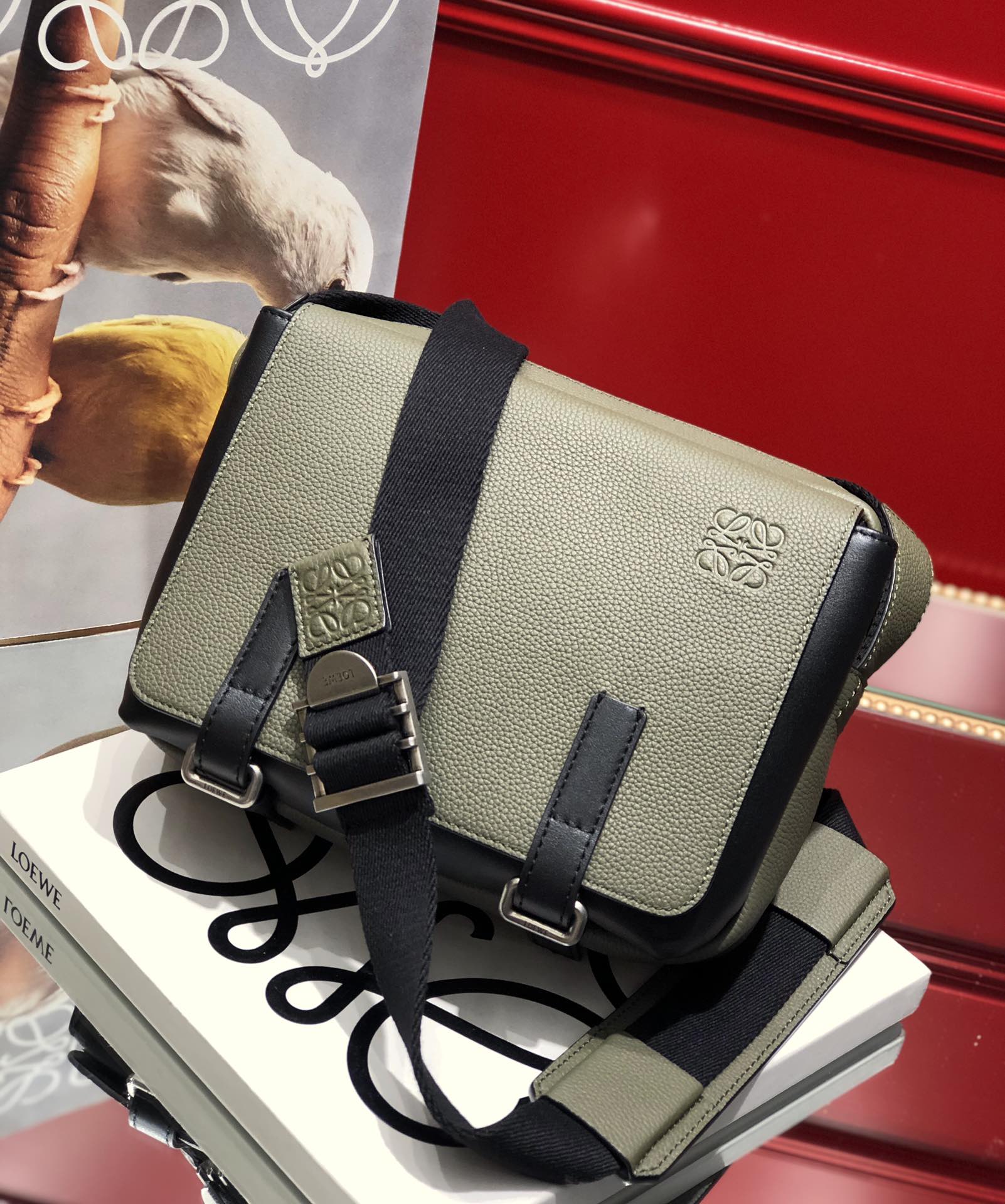 L0ew* xs military messenger bag soft grained calfskin khakki green 23 × 18 × 9 cm