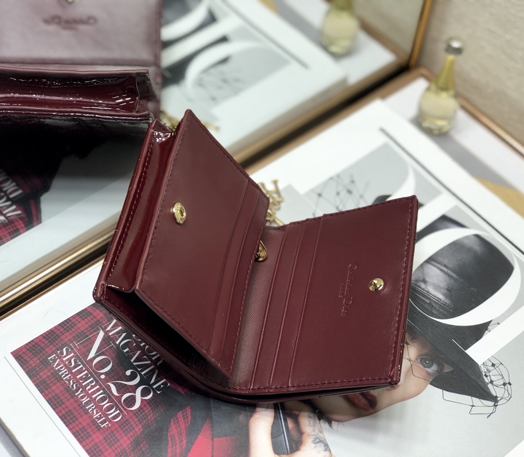D10r small wallet patent cannage calfskin burgundy 11 x 9 cm