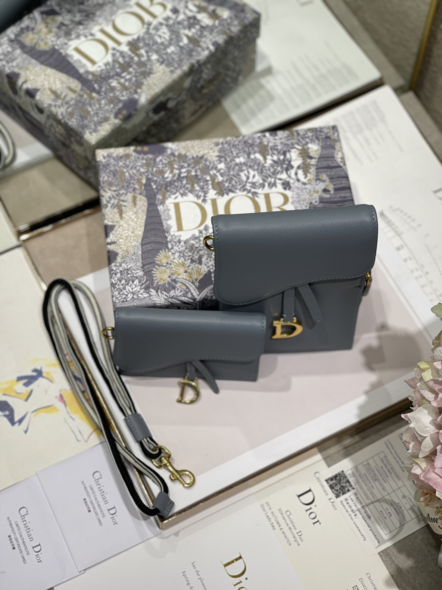 D10r saddle multifunction pouch leather sky blue 18.5 x 12 x 7.5 cm