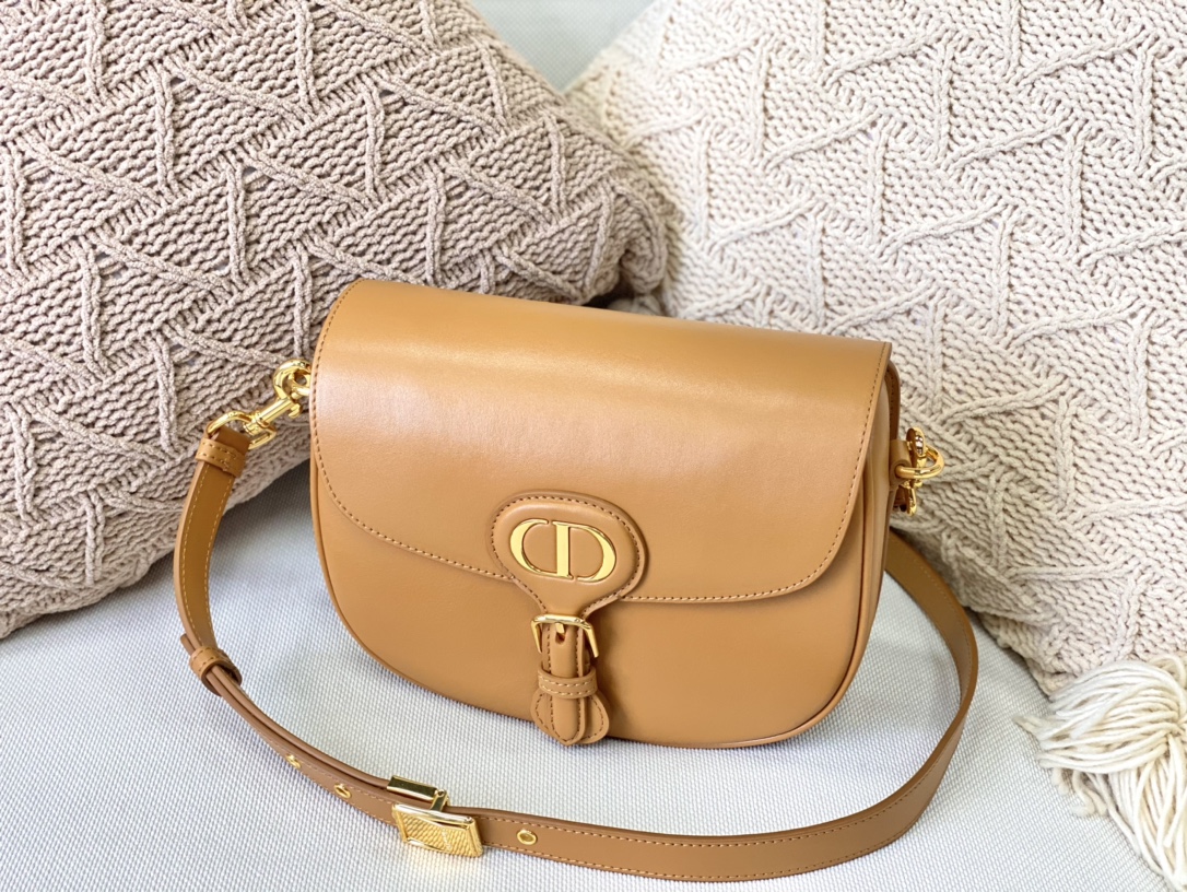 D10r medium bobby bag box calfskin tan m9319umol 22 x 17 x 6 cm