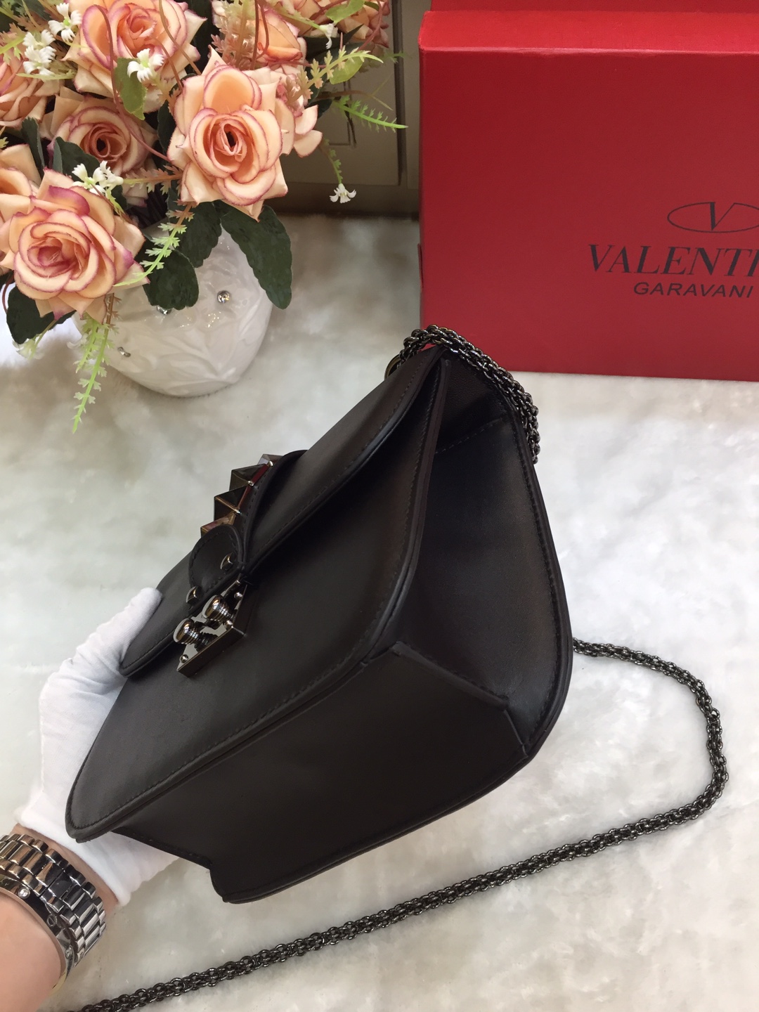 Va1e*ntin0 small garavani pre-owned 2010s rockstud shoulder bag leather black metal 21 × 8 × 15 cm