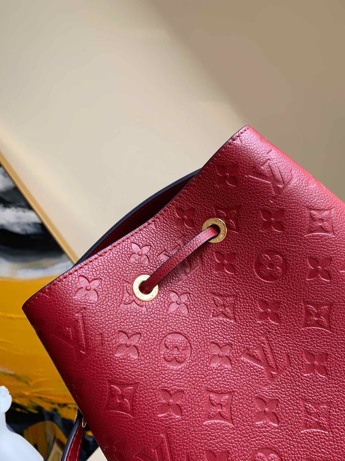 l0vis Vvtt0n nÉonoÉ mm monogram empreinte leather red m45306 26 cm