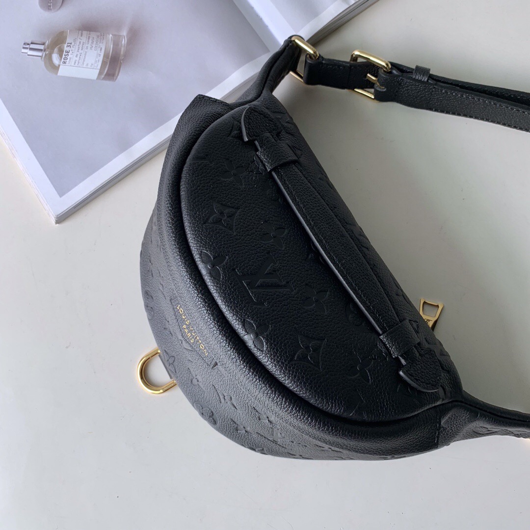 l0vis Vvtt0n bumbag monogram empreinte leather black m44812 37 cm