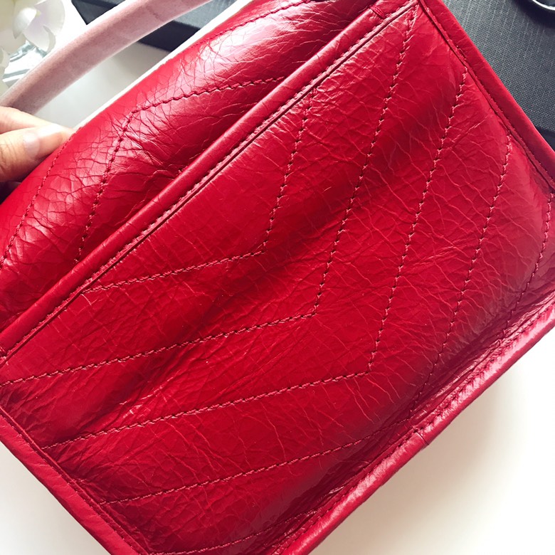 Y51 niki baby in lambskin leather red 5330371 22 x 16.5 x 12 cm