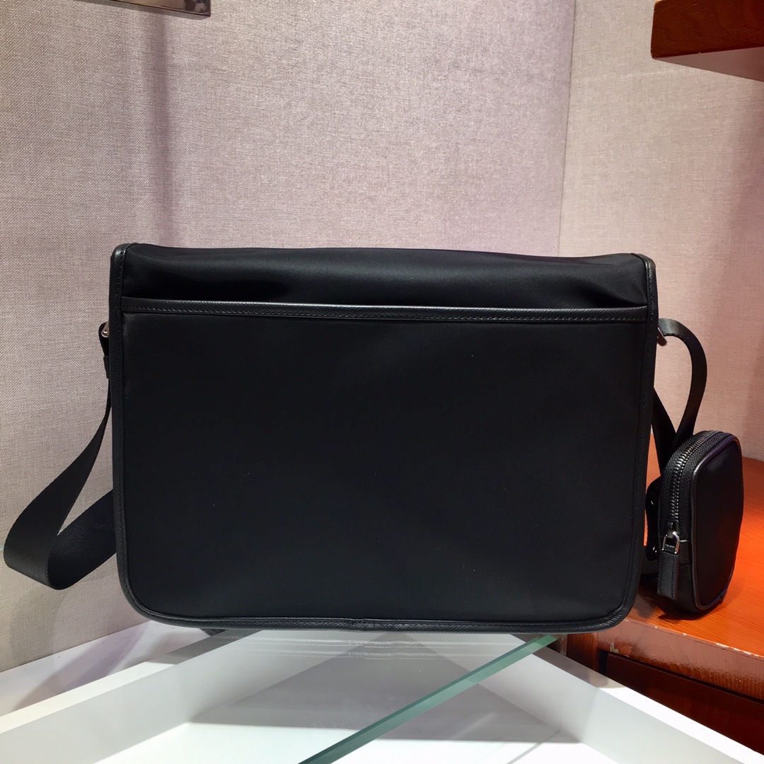 Pra*a re-nylon and saffiano leather shoulder bag black 2vd768 32 x 24 x 12 cm